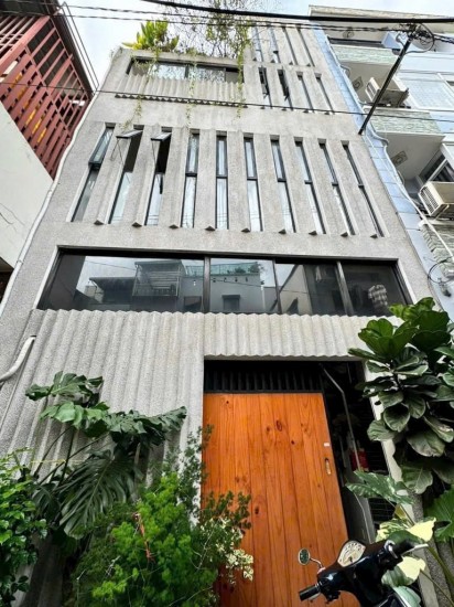 Bán nhà p7 phú nhuận , 4 tầng ngang 5m full nội thất chỉ 4,7 tỉ