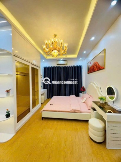 BÁN NHÀ  Quan Thổ 31m2,4 tầng  mặt tiền3.5 m 7.2 tỷ Đống Đa Hà Nội