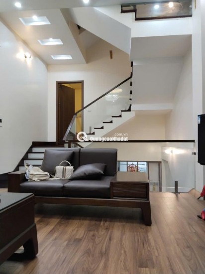 Nhà đẹp Vân Canh đường Trịnh Văn Bô 36m2 7 tầng thang máy Gara oto