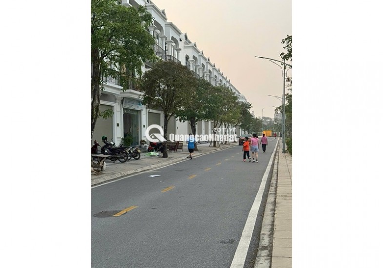 Bán căn liền kề Calyx Residence 319 Đông Anh sổ đỏ chính chủ view vườn hoa.