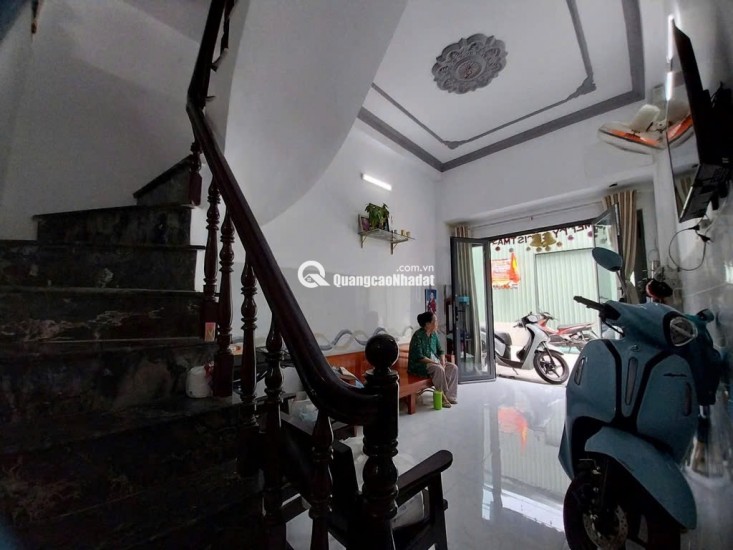 Nhà đẹp 2 tầng – Mặt tiền hẻm ô tô - 3.65 tỷ - 21m2 nguyễn văn quá, Đông Hưng Thuận, Quận