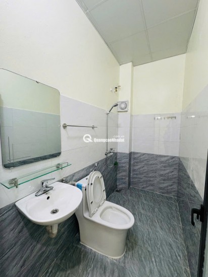 Chính chủ cần bán nhanh căn nhà 3 tầng mặt Phố Phường Hồ-kinh doanh đỉnh chỉ 3,6 tỷ.