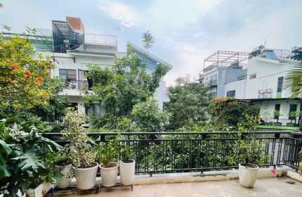 +Bán nhà Ngọc Thụy long biên 67m nhaf cấp 4 giá 5.7 tỷ
