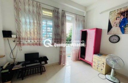 NGAY CV GIA ĐỊNH - 4 TẦNG NGANG 4M - 44M2 - 5 PHÒNG NGỦ CHỈ 5 .5 TỶ TL