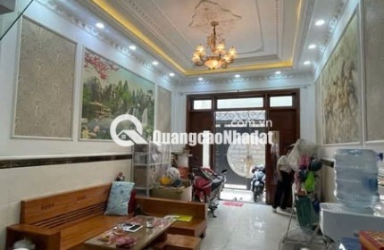 NHÀ 4x14 – ĐÚC 2 TẦNG – HẺM Ô TÔ – FULL NỘI THẤT – P.TÂY THẠNH, Q.TÂN PHÚ