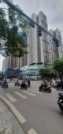 Bán chung cư 63 Ngụy Như Kon Tum, 76m2, 5.5tỷ
