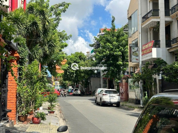 Nhà mới mặt tiền Cù Lao, Phan Xích Long, 120m², nội thất gỗ Cẩm Lai – Giá 49 tỷ (TL)
