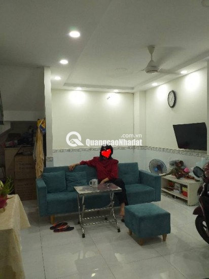 NHÀ 4 MẶT HẺM. VỊ TRÍ VIP _1BƯỚC RA MẶT TIỀN. CHỈ 10M LÊN XE HƠI.