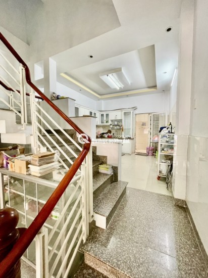 BÁN NHÀ HUỲNH TẤN PHÁT, PHÚ THUẬN QUẬN 7