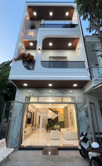 CẦN BÁN GẤP NHÀ PHỐ 3 TẦNG NGAY TRUNG TÂM TP THỦ DẦU MỘT BÌNH DƯƠNG
