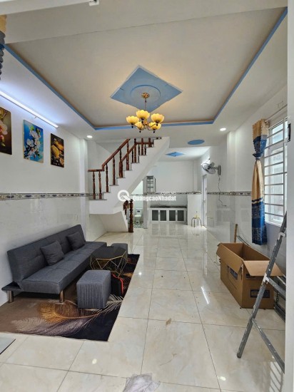 NHÀ ĐẸP HỐC MÔN , GẦN CHỢ , KCN GIÁ HƠN 800TR Sổ hồng riêng