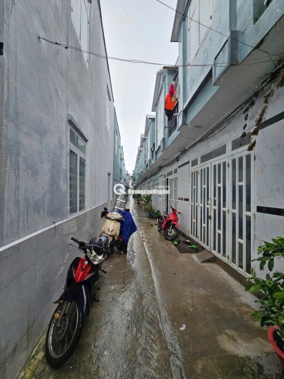 NHÀ ĐẸP HỐC MÔN , GẦN CHỢ , KCN GIÁ HƠN 800TR Sổ hồng riêng