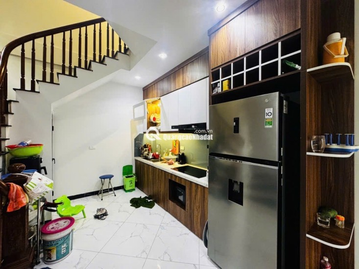 Phương Canh - Lô góc cực đẹp, ngõ trước nhà rộng thoáng - cách ô tô vài bước chân - đi bộ ra mặt phố chưa đầy 3 phút.