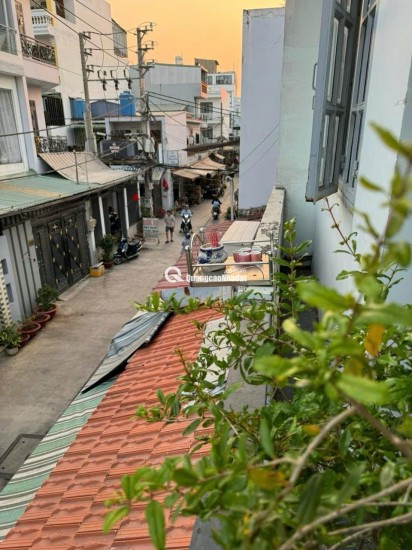 BÁN NHÀ MẶT PHỐ - GIÁ TỐT
