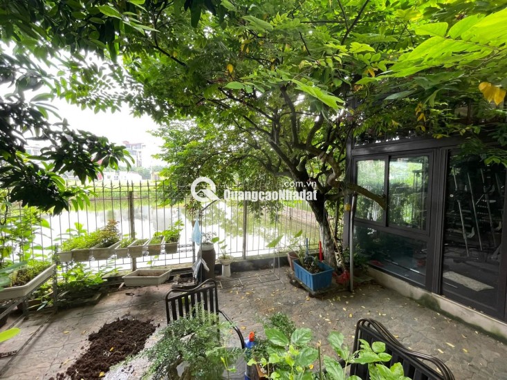  BÁN BIỆT THỰ SÂN VƯỜN NGỌC THỤY – TRUNG TÂM LONG BIÊN 
 Diện tích đất: 378m² – Diện tích sử dụng: 428m²
 Mặt tiền rộng: 11m – 2 mặt ngõ