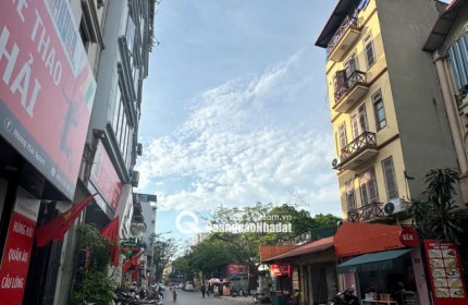50M² – PHỐ HOÀNG NHƯ TIẾP – Ở CỰC SƯỚNG – Ô TÔ ĐỖ CỬA – CHỦ MỚI XÂY TÂM HUYẾT