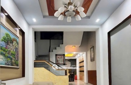 SIÊU PHẨM TÂN BÌNH_HẺM 6M_NHÀ 4 TẦNG_KHU VIP TOÀN NHÀ CAO TẦNG_CHỈ 13 TỶ.!