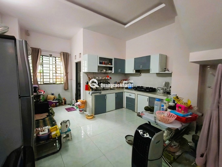 CHỦ GIẢM 800 TRIỆU BÁN GẤP NHÀ 2 MẶT TIỀN, 182M² THỔ, NỞ HẬU, Ô TÔ 7C NGỦ SÂN