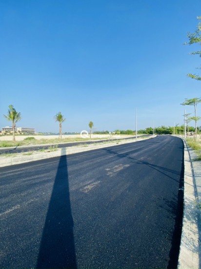 Cần bán lô đất trục đường lớn trung tâm KDC Thống Nhất giá sập hầm,có sổ đầy đủ