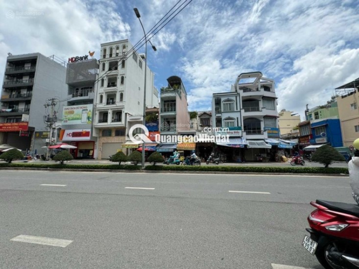 Bán nhà riêng, đang cho thuê 60tr/tháng (8 phòng + 1 mặt bằng)