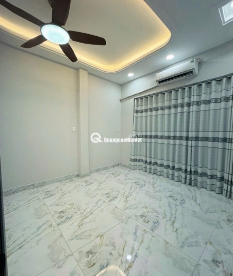 NHÀ MẶT TIỀN - QUẬN 11 - 4 TẦNG - 5PN GARA Ô TÔ - VIEW ĐẦM SEN ĐẸP MÊ - 0933151352