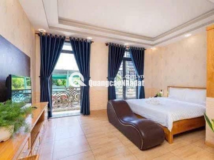 Bán nhà mặt phố Phan Chu Trinh, Vũng Tàu, diện tích 180m2, giá 23 tỷ, sổ hồng. Liên hệ: 0797922499.