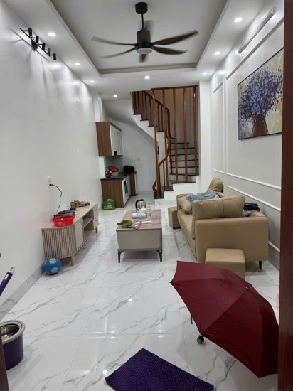 Bán nhà Xuân Đỉnh 40m, 5 tầng, oto đỗ cửa, tặng full nội thất!