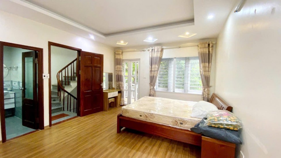 Bán nhà Xuân Đỉnh, 54m, 6 tầng, mặt tiền 6.4m giá cực chất