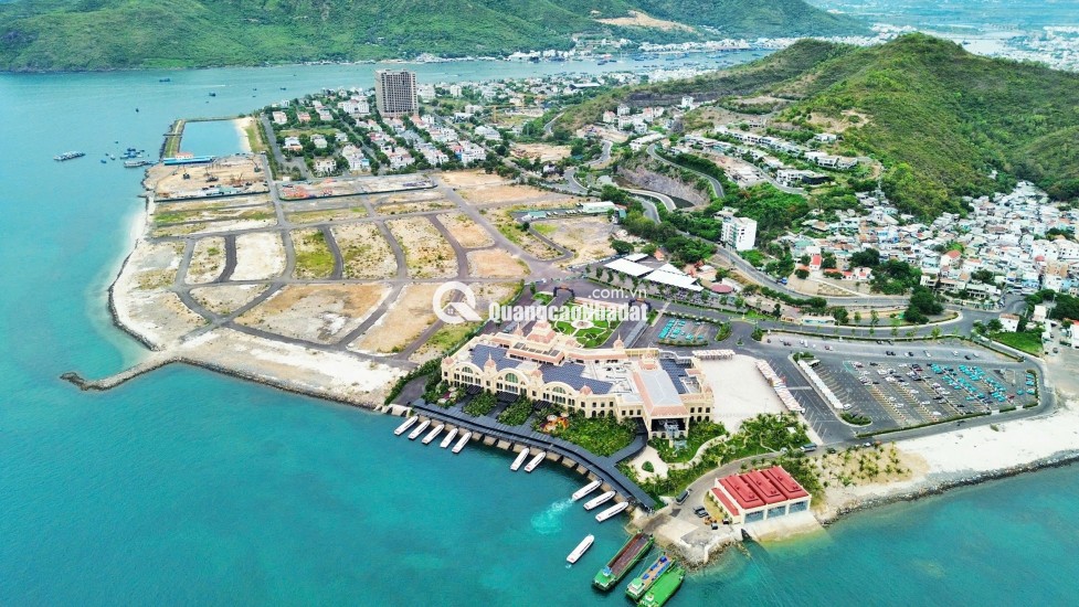 Vin Phú Quý (Nha Trang) : Điểm Đến Bờ Biển Độc Quyền