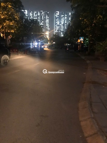 ĐỐI DIỆN BẾN XE NƯỚC NGẦM, LÁNG GIỀNG VIỆT BA, LINH ĐẦM 
Ô TÔ TRÁNH CHỈ 4 TỶ