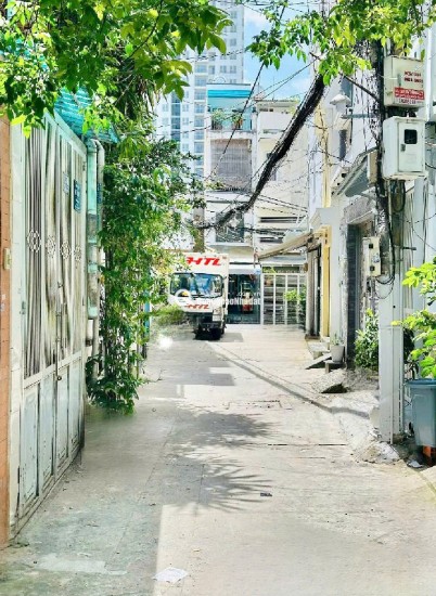 BÁN NHÀ Q10- HẺM XE TẢI THÀNH THÁI- NGANG 8M- CAO 5 TẦNG THU NHẬP 3.6 TỶ/5NĂM. Mr Vũ: 0933 910 039