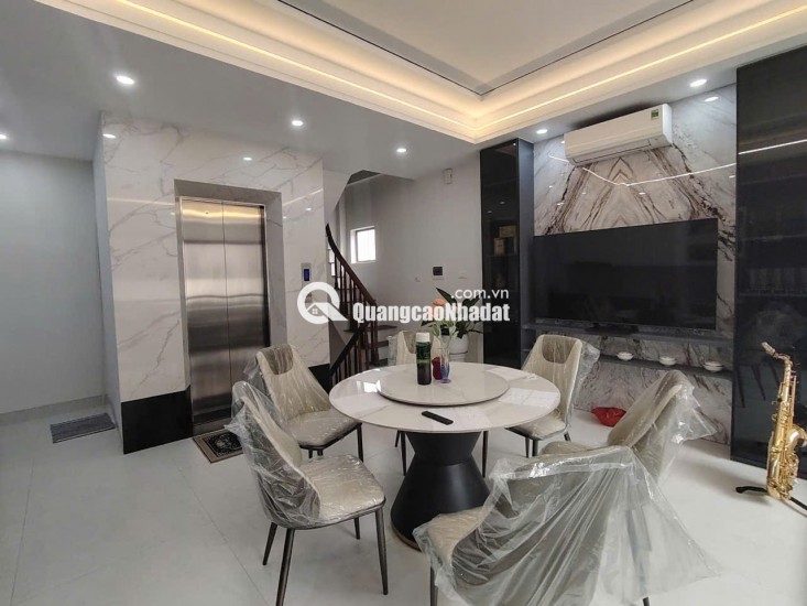 HIẾM - LÕI BỒ ĐỀ - LÔ GÓC - 7 TẦNG THANG MÁY - NGÕ Ô TÔ VF3 - FULL NỘI THẤT - Ở NGAY