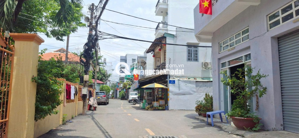 SIÊU HIẾM -  E HƠI NGỦ TRONG SÂN NGAY KẾ BÊN TRUNG TÂM HÀNH CHÍNH TP THỦ ĐỨC Chỉ 7.99 tỷ