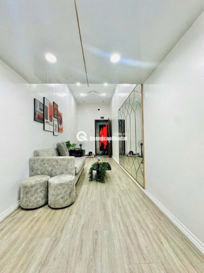 Nhỉnh 2 Tỷ - Minh Khai - Hai Bà Trưng