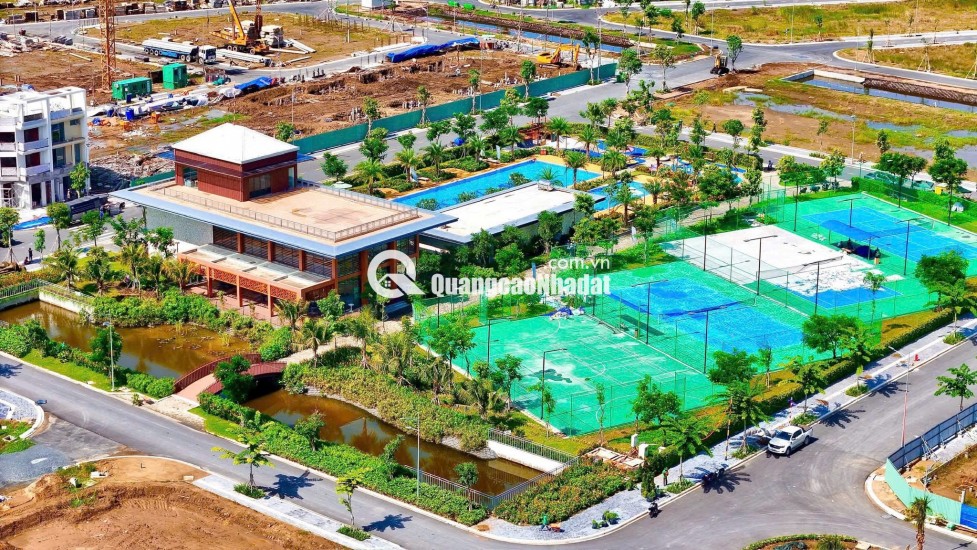 Cần bán căn nhà phố 1 trệt 2 lầu diện tích 80m2