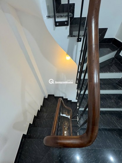 NGUYỄN VĂN CỪ, LONG BIÊN - 50M2 x 6 TẦNG- Ô TÔ VÀO NHÀ - THANG MÁY- 1KM RA CẦU CHƯƠNG DƯƠNG, 400M RA BỆNH VIỆN QUỐC TẾ, FULL NỘI THẤT TRANG TRỌNG