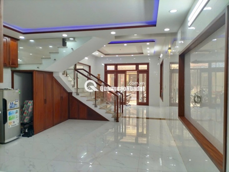  MẶT TIỀN TÔN ĐẢN- 3 TẰNG  – TT CẨM LỆ- 5.8T
 Vị trí đắc địa- sau bến xe – gần chợ, trường, khu dân cư đông đúc
 Diện tích: 106m² (ngang