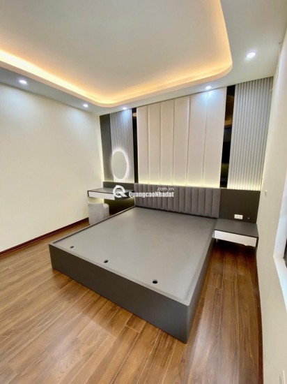 Bán nhà phố Bồ Đề, Hà Nội