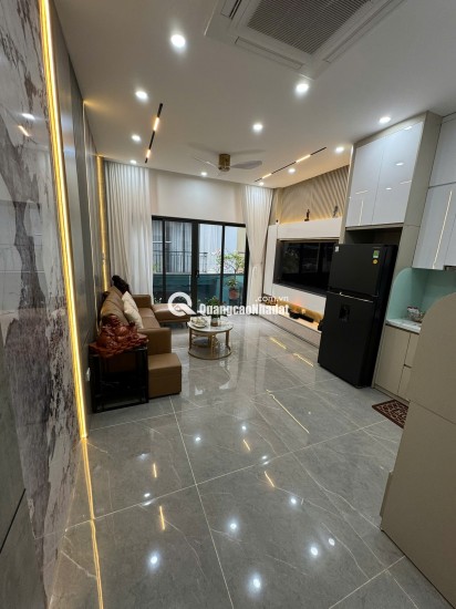 CÔNG VIÊN LÂM HẠ-NGUYỄN VĂN CỪ, Ô TÔ VÀO NHÀ, GẦN TRƯỜNG CHỢ,- 37M x 7TẦNG, THANG MÁY, FULL NỘI THẤT