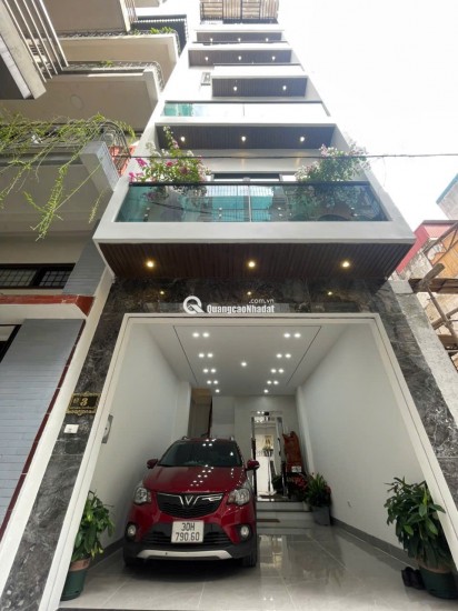 CÔNG VIÊN LÂM HẠ-NGUYỄN VĂN CỪ, Ô TÔ VÀO NHÀ, GẦN TRƯỜNG CHỢ,- 37M x 7TẦNG, THANG MÁY, FULL NỘI THẤT