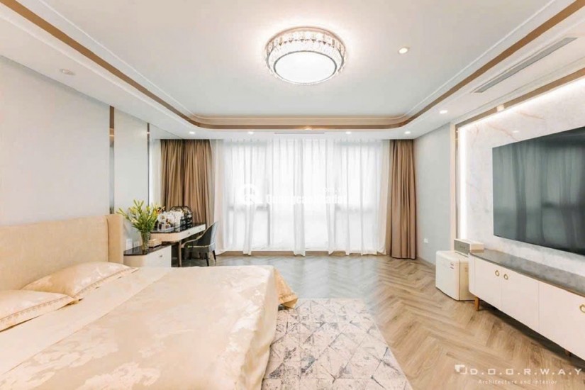 Nhà Cầu Giấy, DT 68m, 9 tầng , cầu thang máy,  mặt ngõ oto tránh thuận tiện kinh doanh.