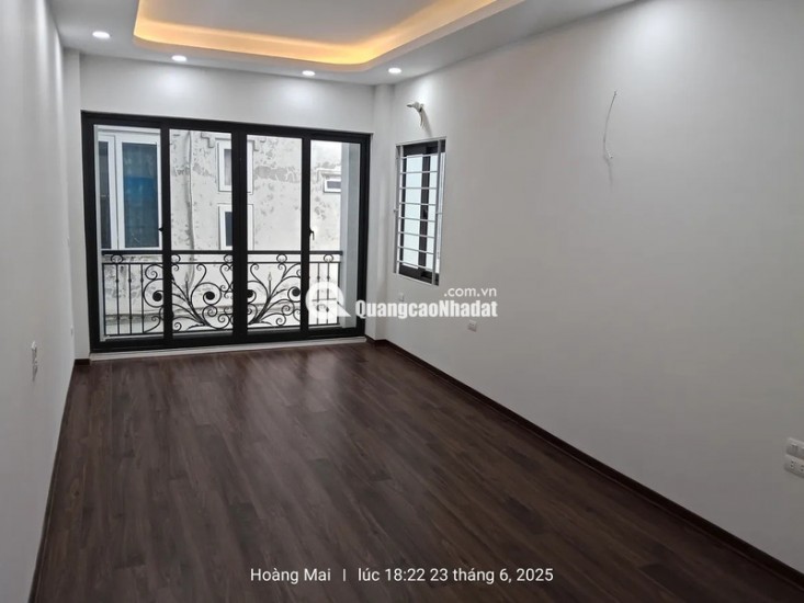Tuyệt phẩm Tân Mai 5 tầng  36m2  - 7.68 tỷ. Sổ đỏ trao tay