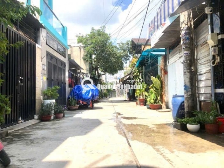 BÁN NHÀ 2 LẦU + SÂN THƯỢNG GẦN TÔ KÍ – GIÁ CHỈ 5 TỶ XXX