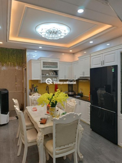  BÁN NHÀ 4 TẦNG, ĐƯỜNG HOÀNG BẬT ĐẠT (TÂN BÌNH) – MỚI ĐẸP LUNG LINH – NỘI THẤT CAO CẤP