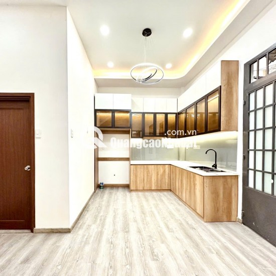 12 Tỷ: ngang 12m- Quận 10 ngay chợ An Đông, Medic Hòa Hảo- nhà 4 Tầng Xe hơi trong nhà. 0933910039