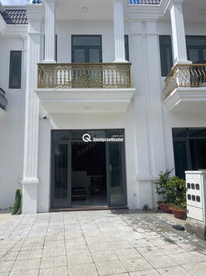 CẦN TIỀN ĐẦU TƯ BÁN NHANH  NHÀ MẶT TIỀN MỚI XÂY DT : 73,6M2 PHƯỜNG THẠNH PHƯỚC - THỊ XÃ TÂN UYÊN