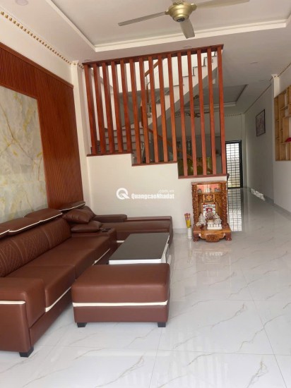 CẦN TIỀN ĐẦU TƯ BÁN NHANH  NHÀ MẶT TIỀN MỚI XÂY DT : 73,6M2 PHƯỜNG THẠNH PHƯỚC - THỊ XÃ TÂN UYÊN