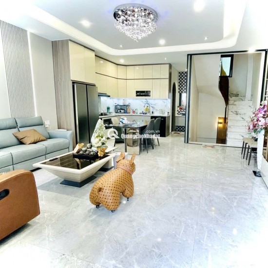 Mặt tiền trục chính Quận 4- KHÁNH HỘI- ngang hơn 5m cao 5 tầng đủ nội thất: 15 Tỷ nhỉnh. 0933910039
