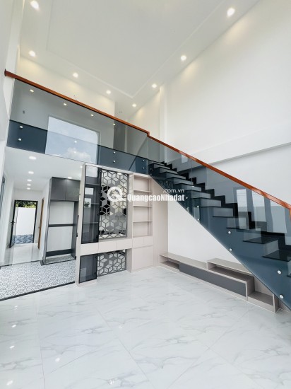 Nhà mặt tiền thị trấn Cần