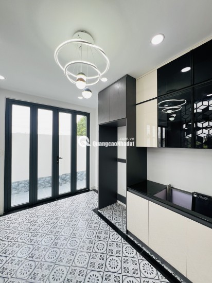 Nhà mặt tiền thị trấn Cần